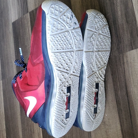 Lebron low 4th of july - Picture 4 of 4